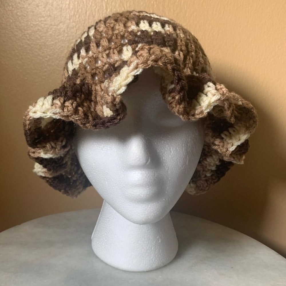 HANDMADE CROCHET BUCKET HAT
